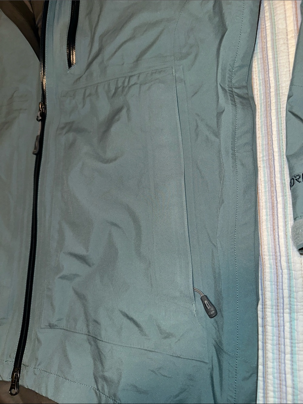 Outdoor Research Men's Gore-Tex Hooded Raincoat - Slate Green - Picture 8 of 13